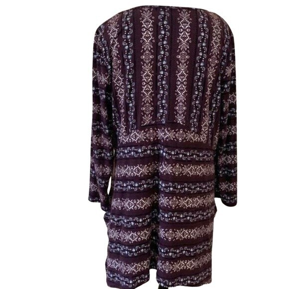 Plum purple and white tunic top size medium - Picture 2 of 5